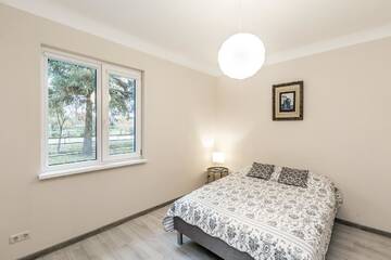 Фото номера Дом с 2 спальнями Дома для отпуска Pinetree Inn г. Елгава 15